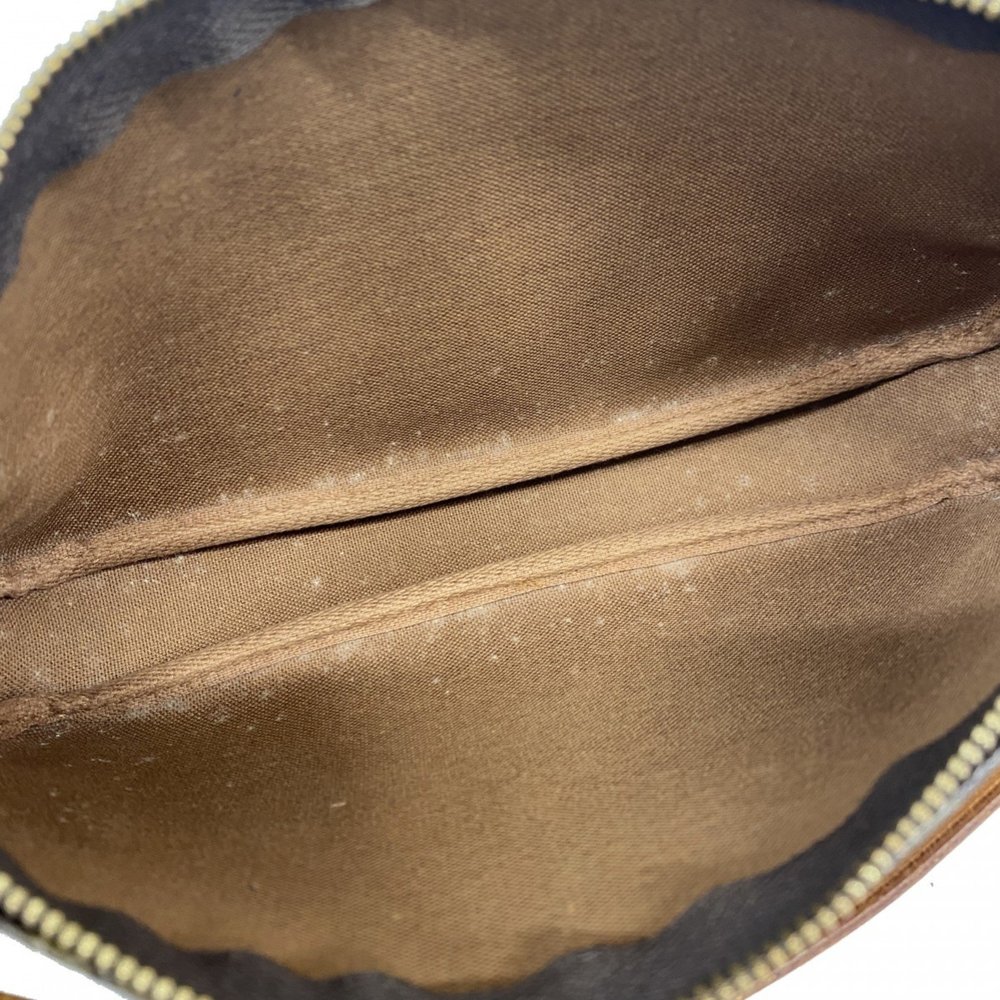 LOUIS VUITTON Brown Monogram Pouch - Picture 4 of 9